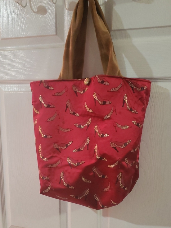 Handbags - Women’s Red Satin Tote Bag with Gold Shoe Print